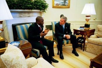 La Maison Blanche a annonce ce vendredi 5 octobre que le prsident George Bush va rencontrer le prsident Joseph Kabila  Washington le 26 Octobre 2007