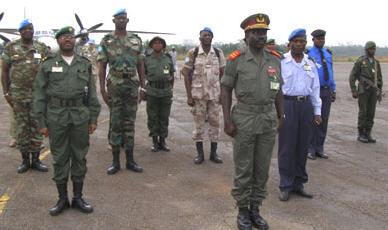 Le 28 janvier 2008, dans le cadre d'une mission militaire conjointe MONUC-FARDC  Isiro, le commandant de la 9me Rgion militaire, le Gnral Jean-Claude Kifwa, en compagnie de responsables militaires des FARDC et de la MONUC, s'est rendu  Isiro, chef-lieu du district du Haut-Ul, situ  environ 500 km au nord-est de Kisangani.
