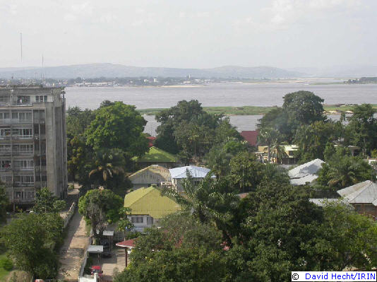 Kinshasa et Brazzaville des deux cts du fleuve Congo
