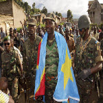 Le colonel Mamadou Ndala et les FARDC accueillis par la population dans une ville libérée