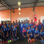 Au milieu Joseph Kabila entouré des joueurs congolais à Bata en Guinée Equatoriale en marge de la Can 2015