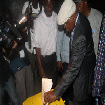 Etienne Tshisekedi vote le lundi 28 novembre 2011