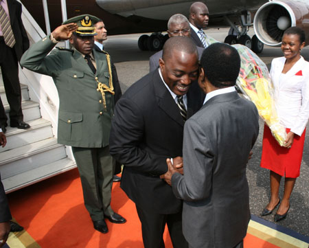Le prsident de la Rpublique  dmocratique du Congo (RDC), Joseph Kabila Kabange, est arriv  mardi en fin d'aprs-midi dans la capitale gabonaise, pour une visite de travail.  