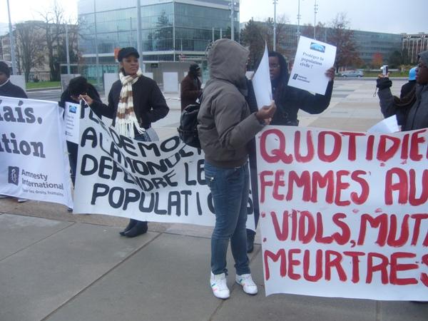 Manifestation des congolais et amis du Congo contre les violences faites contre les femmes en RDC, Kivu.ONG CORPUS.