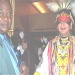 Dr.Léopold Useni Yumbi Jean-Paul Choppard KUMBAKISAKA avec un chef indien en Saskatoon (Ou ...